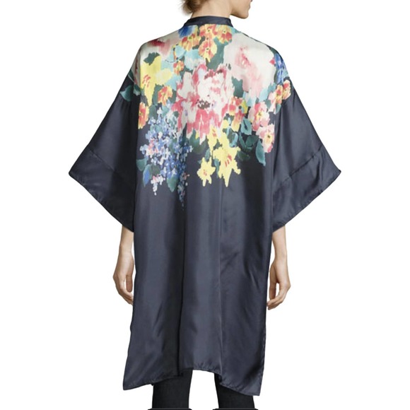 Johnny Was Malani Floral Silk Button Front Tunic Blouse Size Medium EUC - Picture 2 of 15